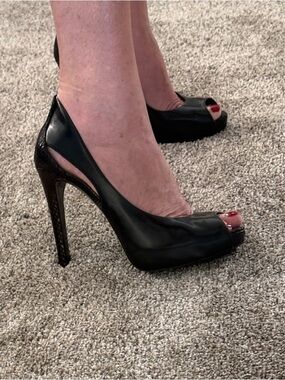Guess Black Leather and Snakeskin Peep-Toe High Heel Pumps